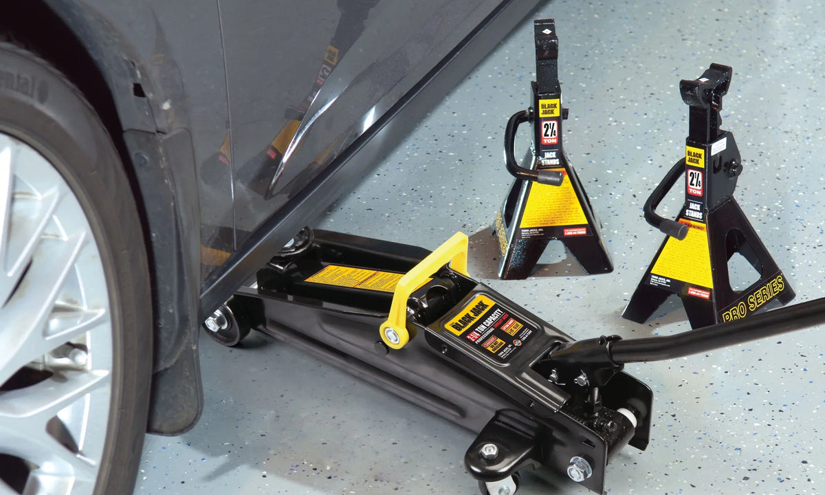 Black Jack 2.25 Ton Trolley Jack With 2.25 Ton Jack Stands In Case - T82253W