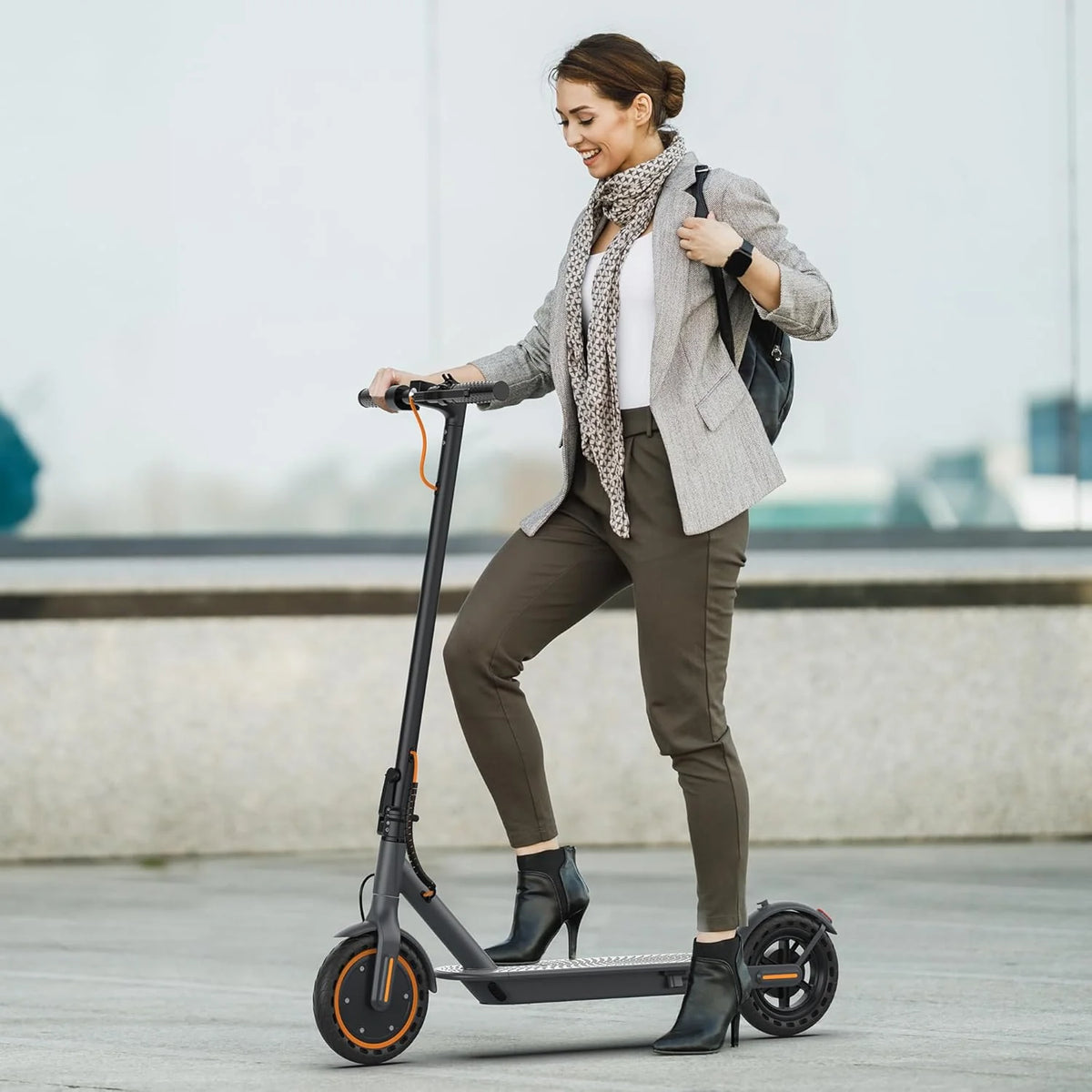 Electric Scooter With Solid Tires And Dual Braking - 350W/500W