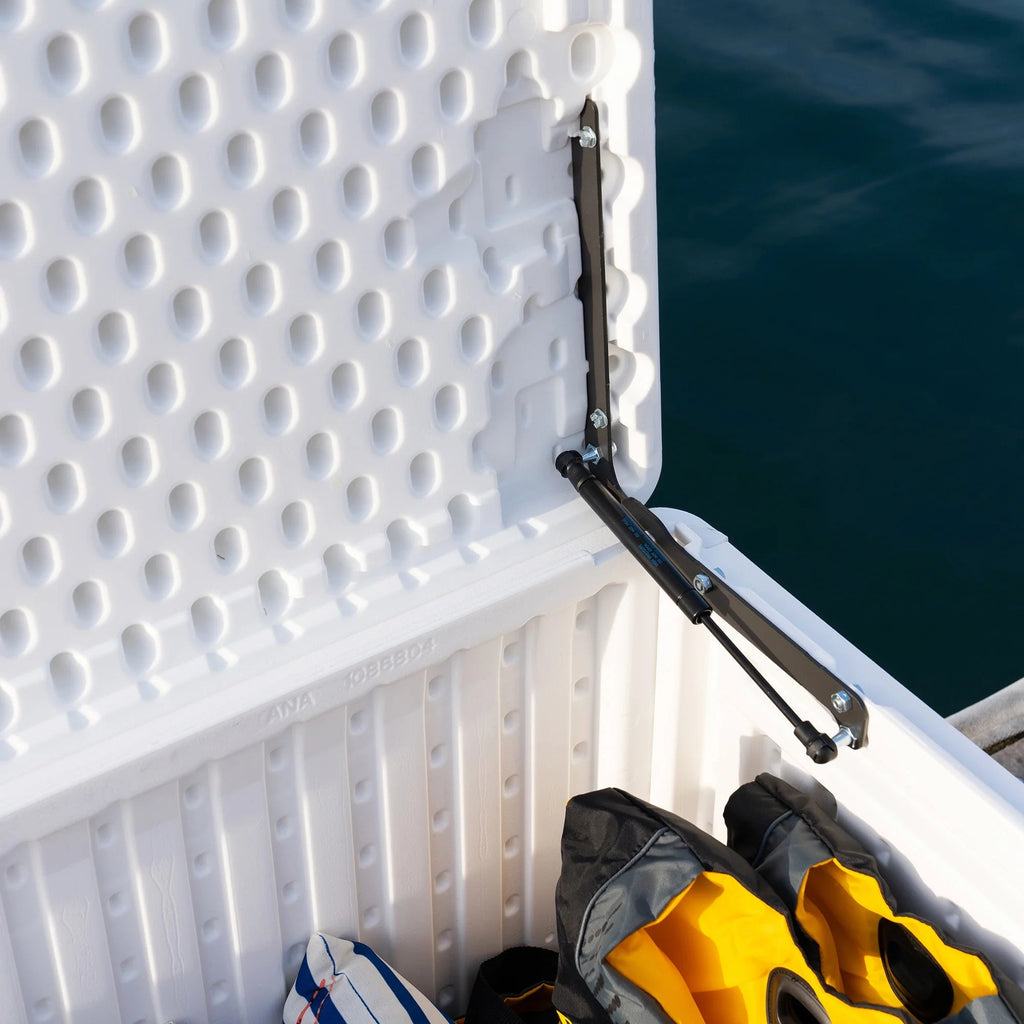 Lifetime Marine Dock Box, 130 Gallon - 60348