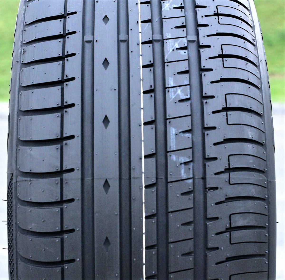 Accelera Phi-R All Season Performance Tires 255/35R20 97Y XL - Set Of 4