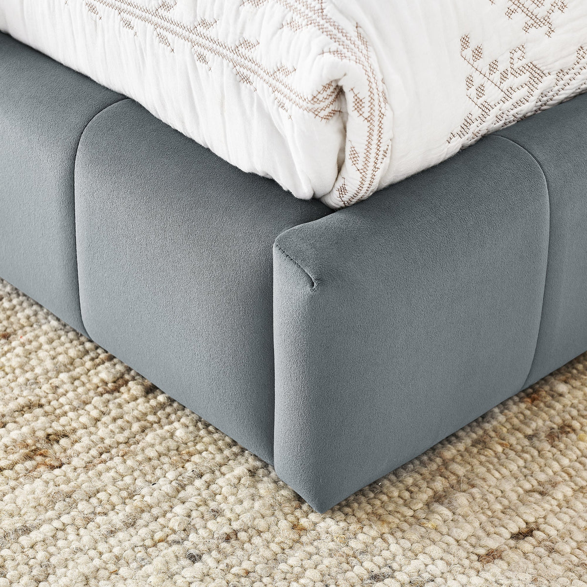 Full Upholstered Tufted Velvet Daybed Frame With Backrest And Armrests, Grey, 80.5'' x 59'' x 30.5''
