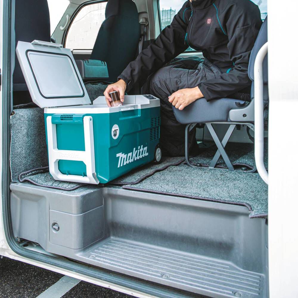 Makita 18V X2 LXT 20 L (21 qt) Cooler/Warmer, 12V/24V DC And AC - DCW180Z
