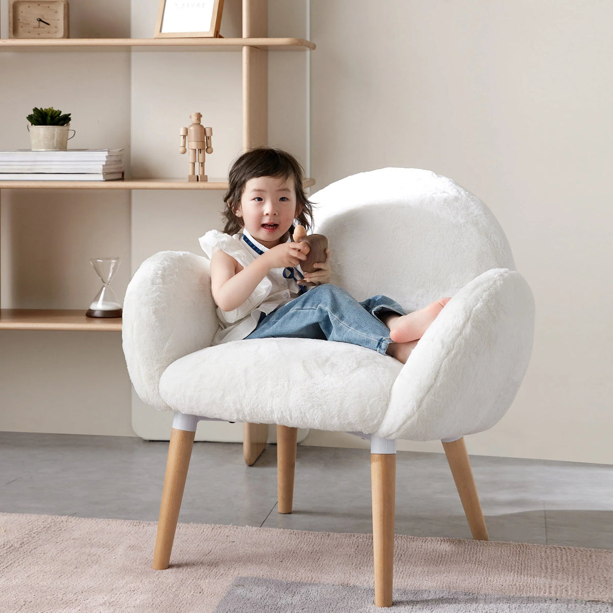 Beech Frame Upholstered Armchair With Polypropylene/Olefin Upholstery - White