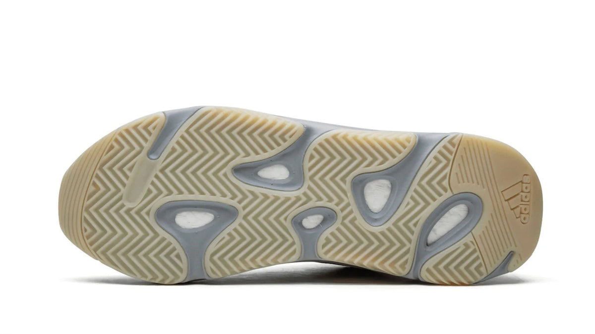 YEEZY Boost 700 Sneaker - Inertia