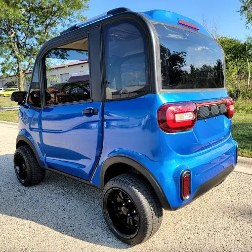 Two-Seat Electric Golf Cart With Air Conditioning And Heat