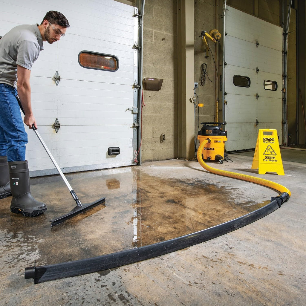 PIG Water Vacuum Barrier 4 in W x 6 ft L x 2.25 in H - PM50805