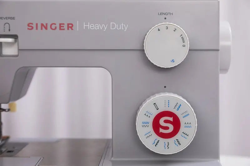 SINGER Heavy Duty Mechanical Sewing Machine, White, 23 Built-In Stitches - 4423