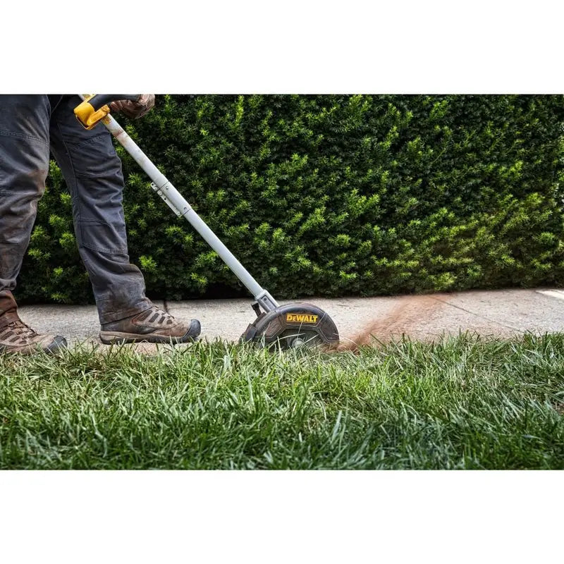 DEWALT 20V MAX Brushless Cordless Edger Kit With 4Ah Battery - DCED400M1