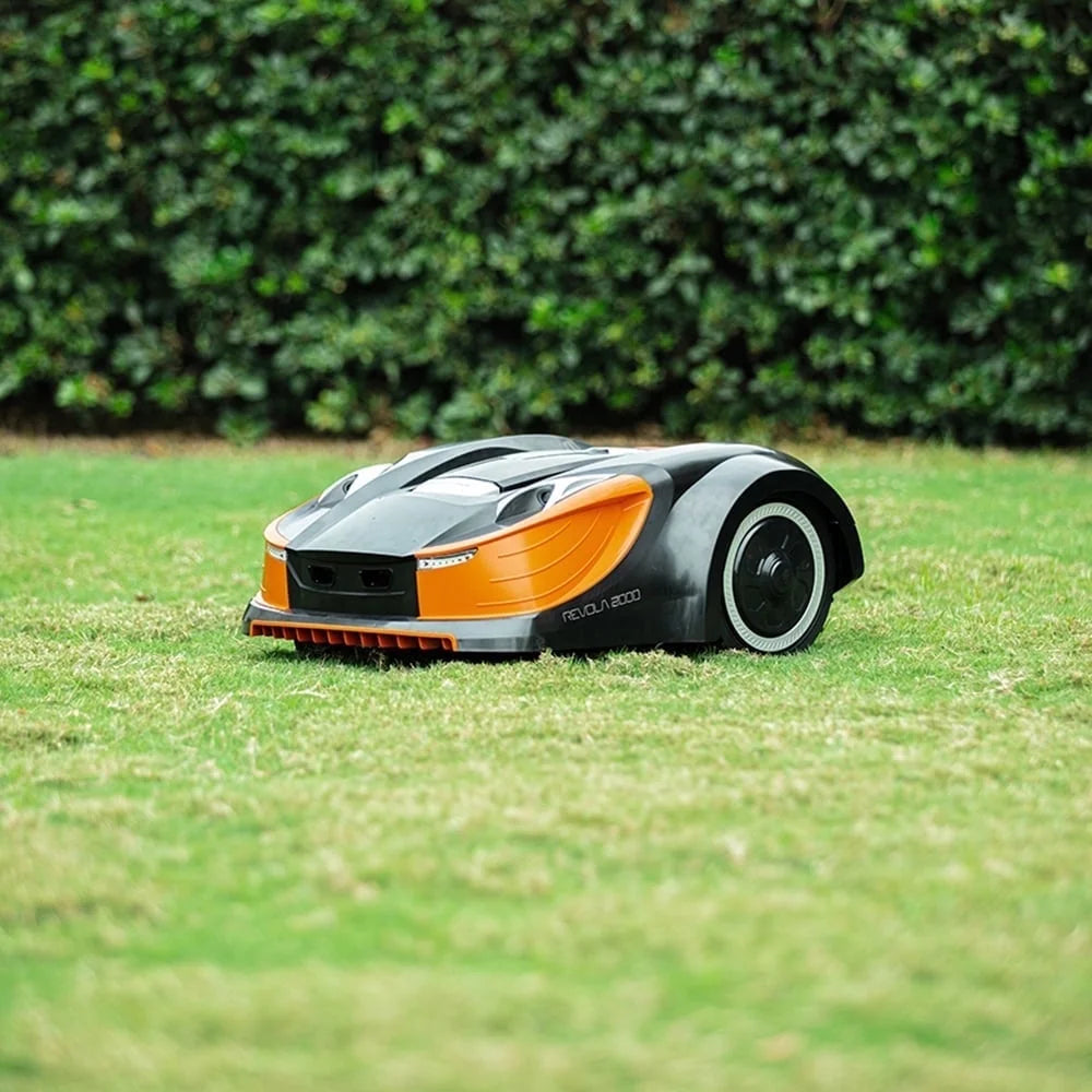 Yard Force Robotic Lawn Mower, 28 Volt, Wi-Fi Control - Revola X4E