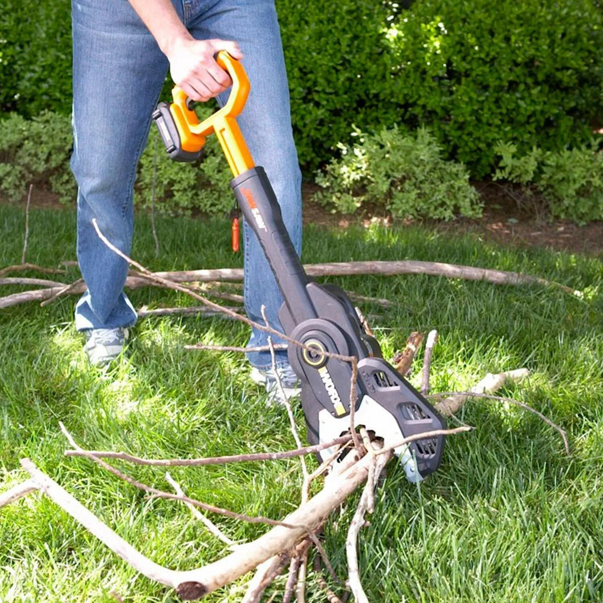 Worx 20V Power Share JawSaw Cordless Chainsaw With 2.0Ah Battery And 0.4A Charger - WG320