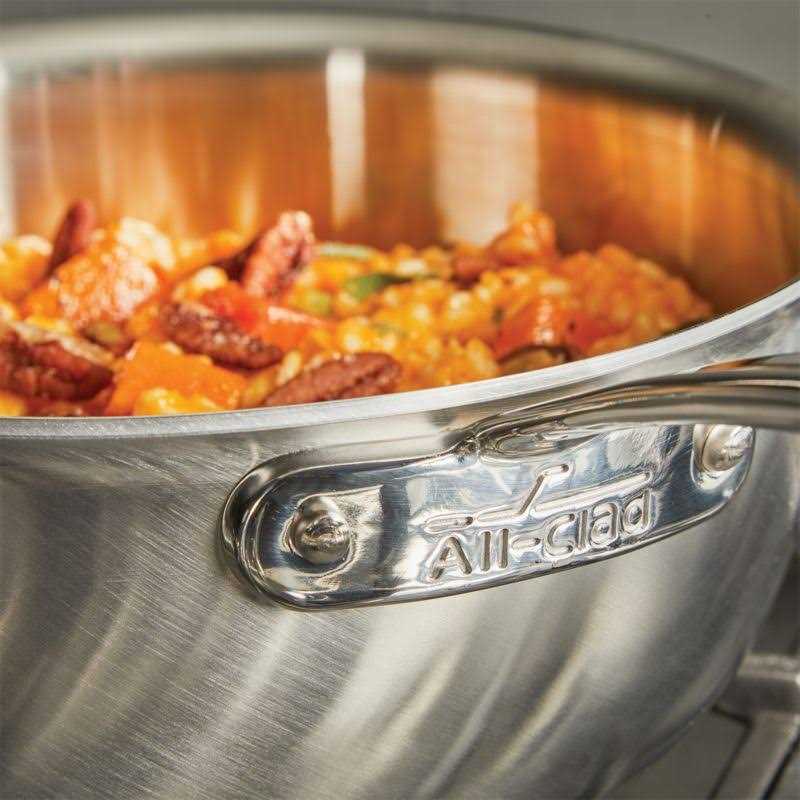 All-Clad d3 Curated 2.5-Quart Saucier With Lid - d3 Curated