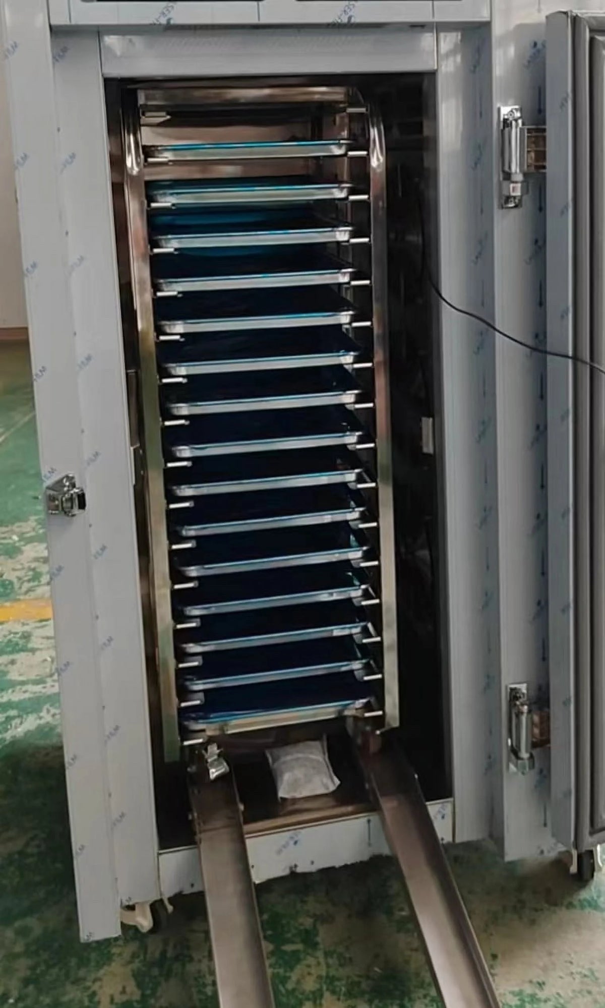 Kolice Commercial 15-Tray 615L Blast Chiller and Freezer With Trolley Cart, 220V, -40F
