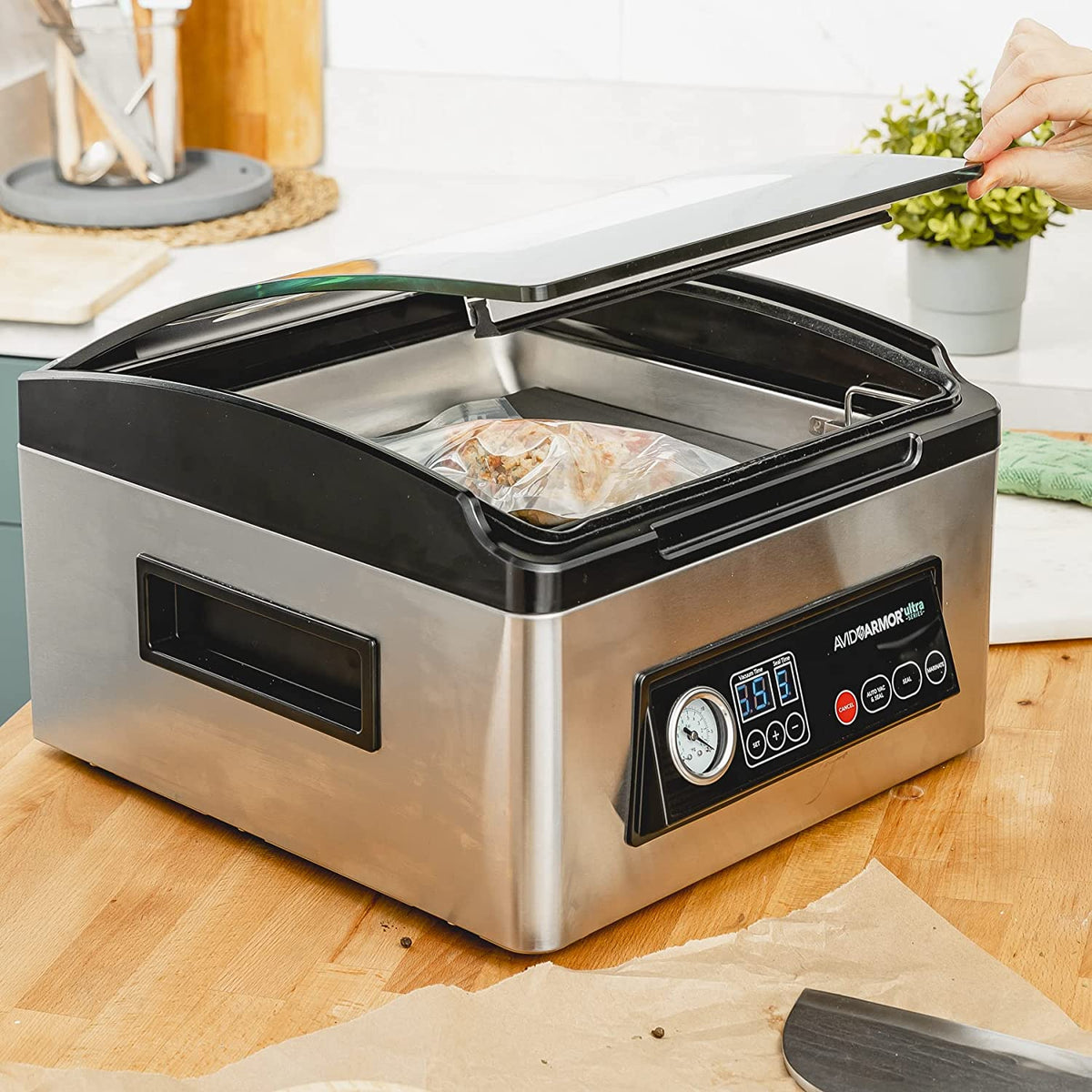 Avid Armor Chamber Vacuum Sealer With 11 L Seal Bar - USV32 Ultra Series