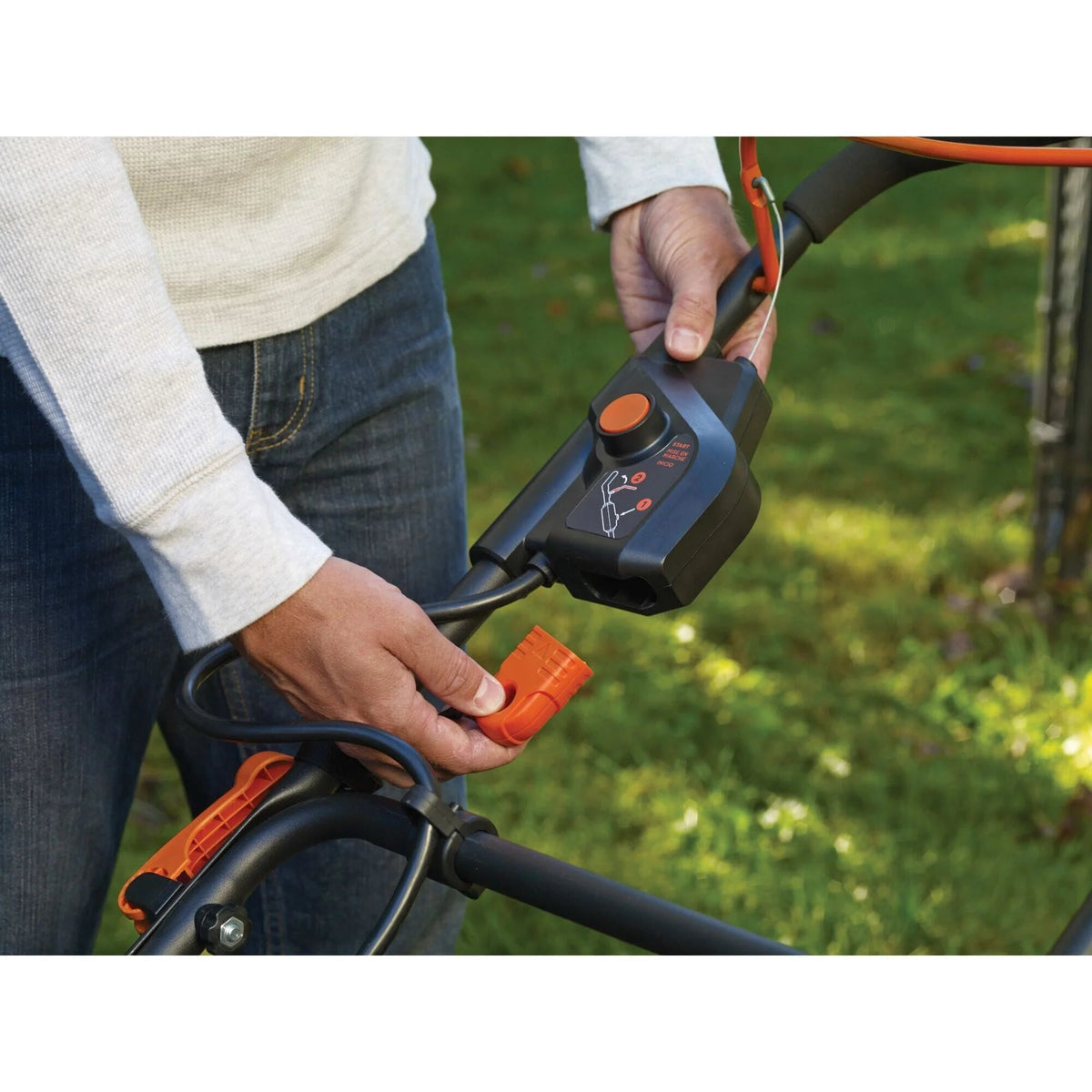 BLACK+DECKER 40V MAX Cordless Lawn Mower With 2 Batteries And Charger - CM2043C