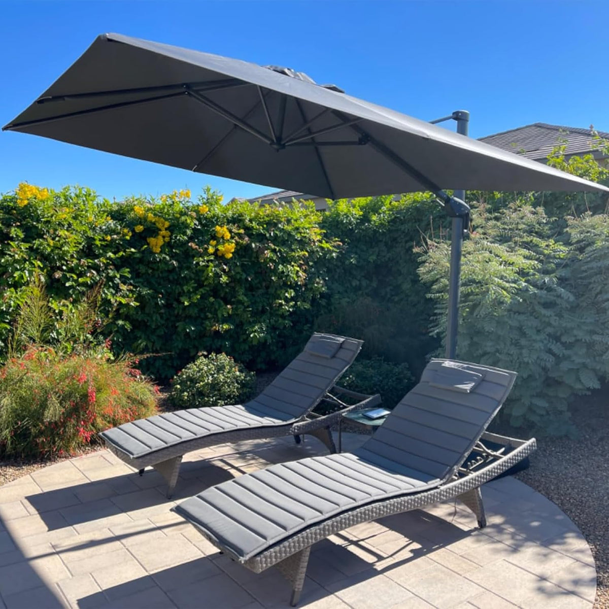 PURPLE LEAF 9 Feet Square Patio Cantilever Umbrella, Light Grey