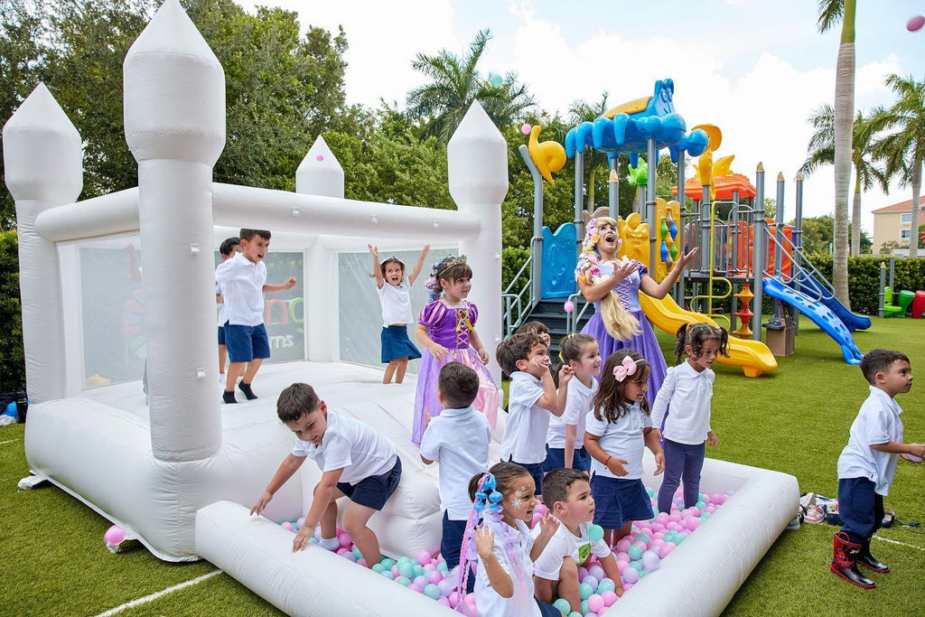 Connsann White Oxford Bounce House With Air Blower And Ball Pit, 13 ft x 8 ft x 8 ft