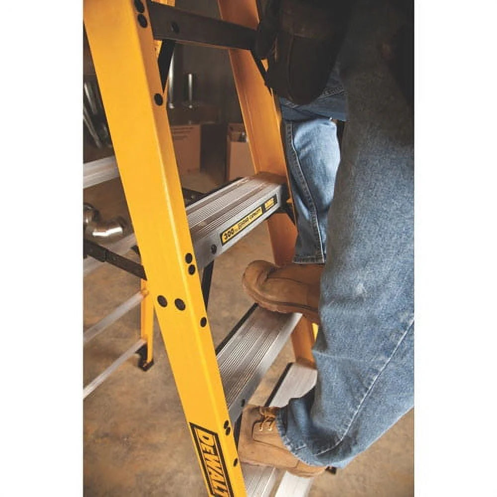 Dewalt Fiberglass Step Ladder, 4-Foot, Type IA, 300-Pound Load Capacity - DXL3010-04