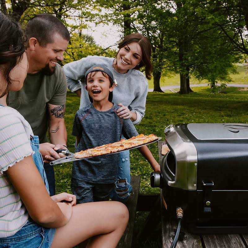 Halo Outdoor Pizza Oven, 16 in - Versa 16