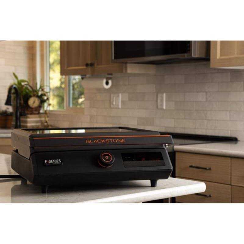 Blackstone 22 inch Electric Griddle With Ceramic-Titanium Coating - 8001