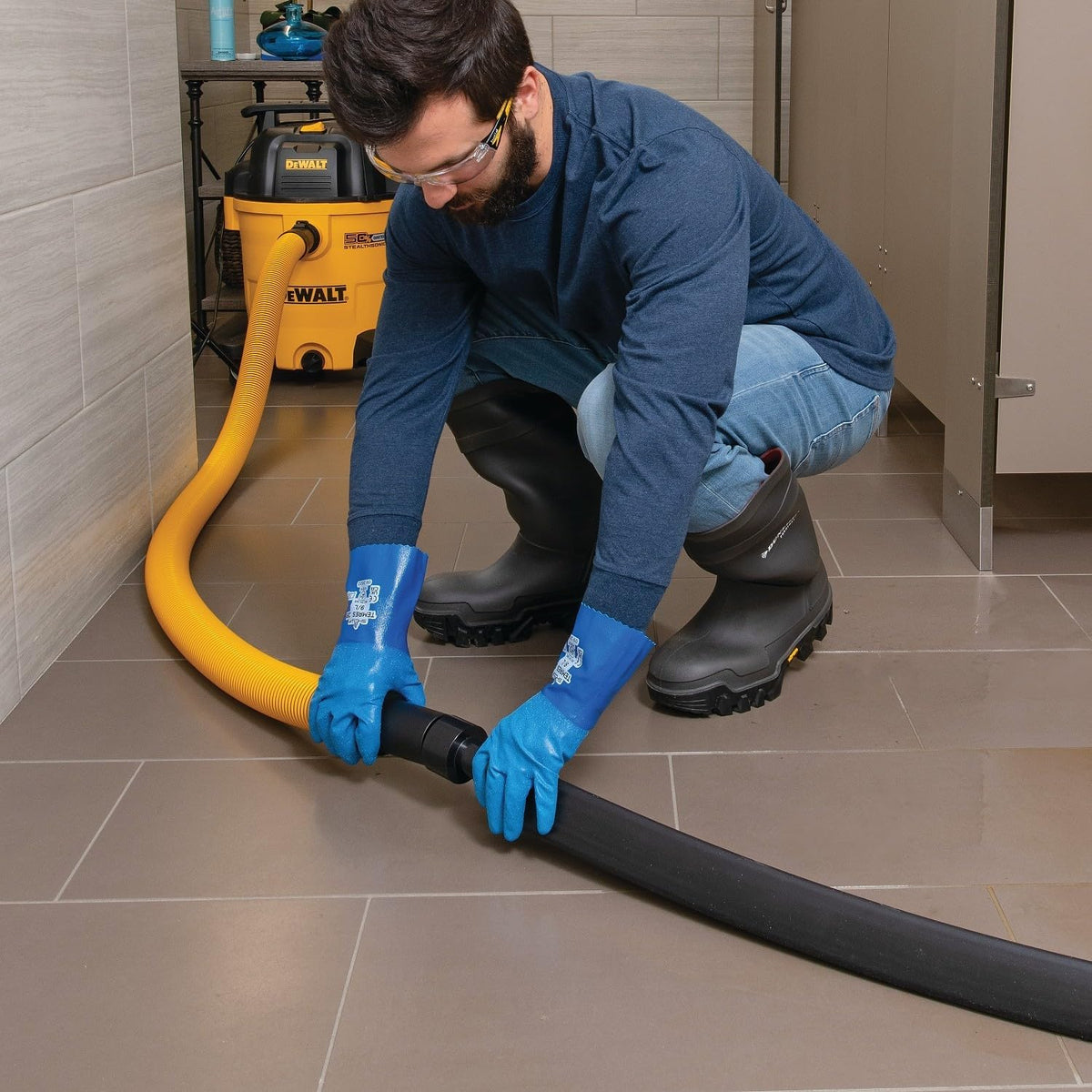 PIG Water Vacuum Barrier 4 in W x 6 ft L x 2.25 in H - PM50805