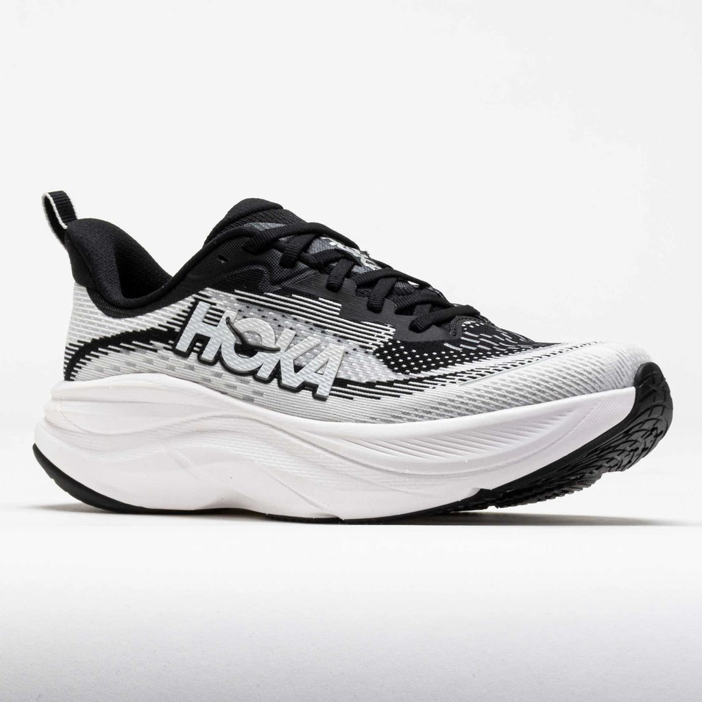 Women's Black/White Running Shoes - Skyflow
