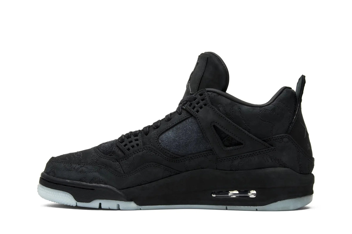 KAWS x Jordan 4 Retro Black - 930155 001