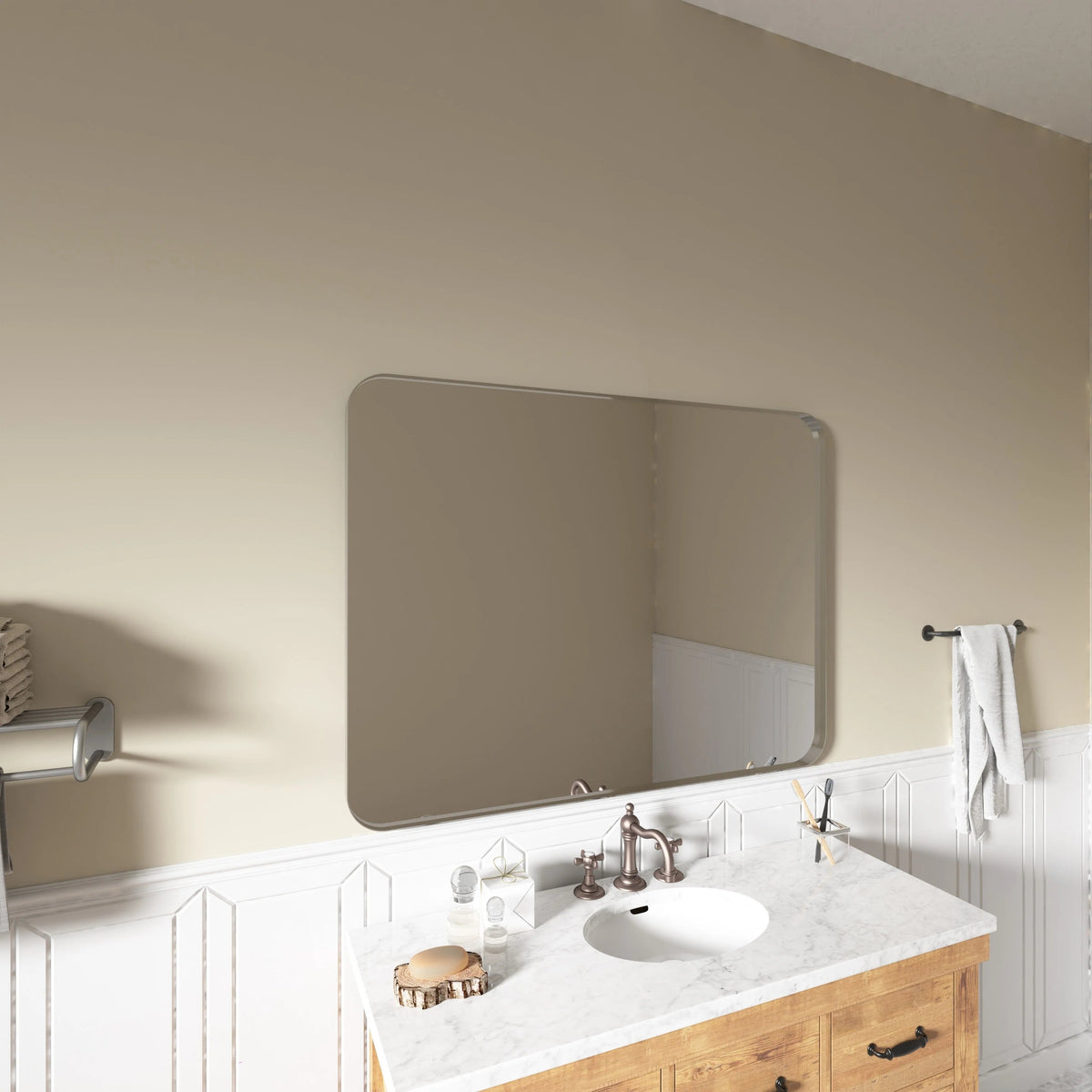 Aluminum Alloy Rounded Corner Wall Vanity Mirror